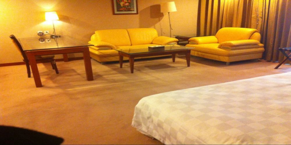 New Times Hotel Shenzhen Railway Station Esterno foto