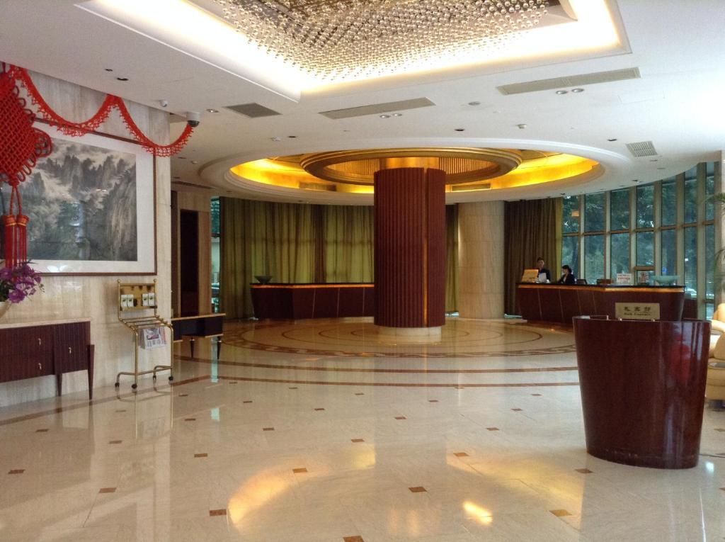 New Times Hotel Shenzhen Railway Station Esterno foto