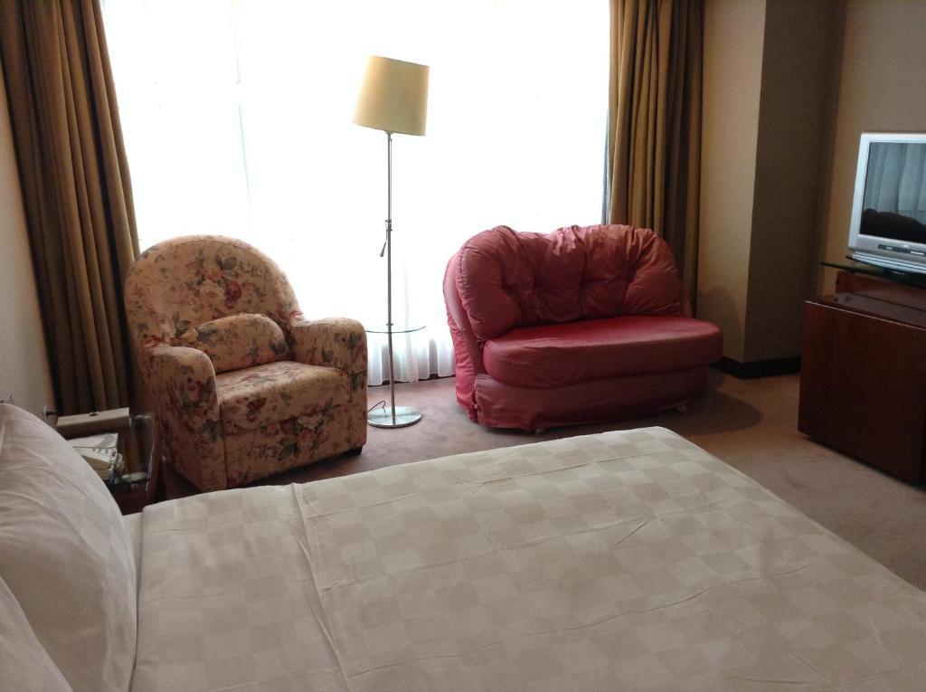 New Times Hotel Shenzhen Railway Station Esterno foto