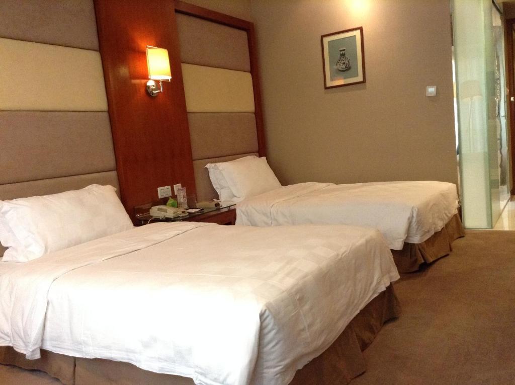 New Times Hotel Shenzhen Railway Station Esterno foto